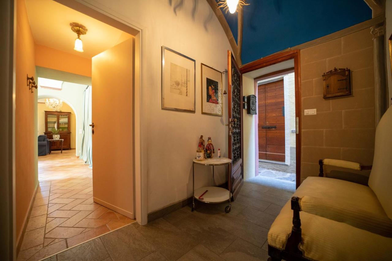 La Loggia Dei Frati Apartment Cannero Riviera Bagian luar foto