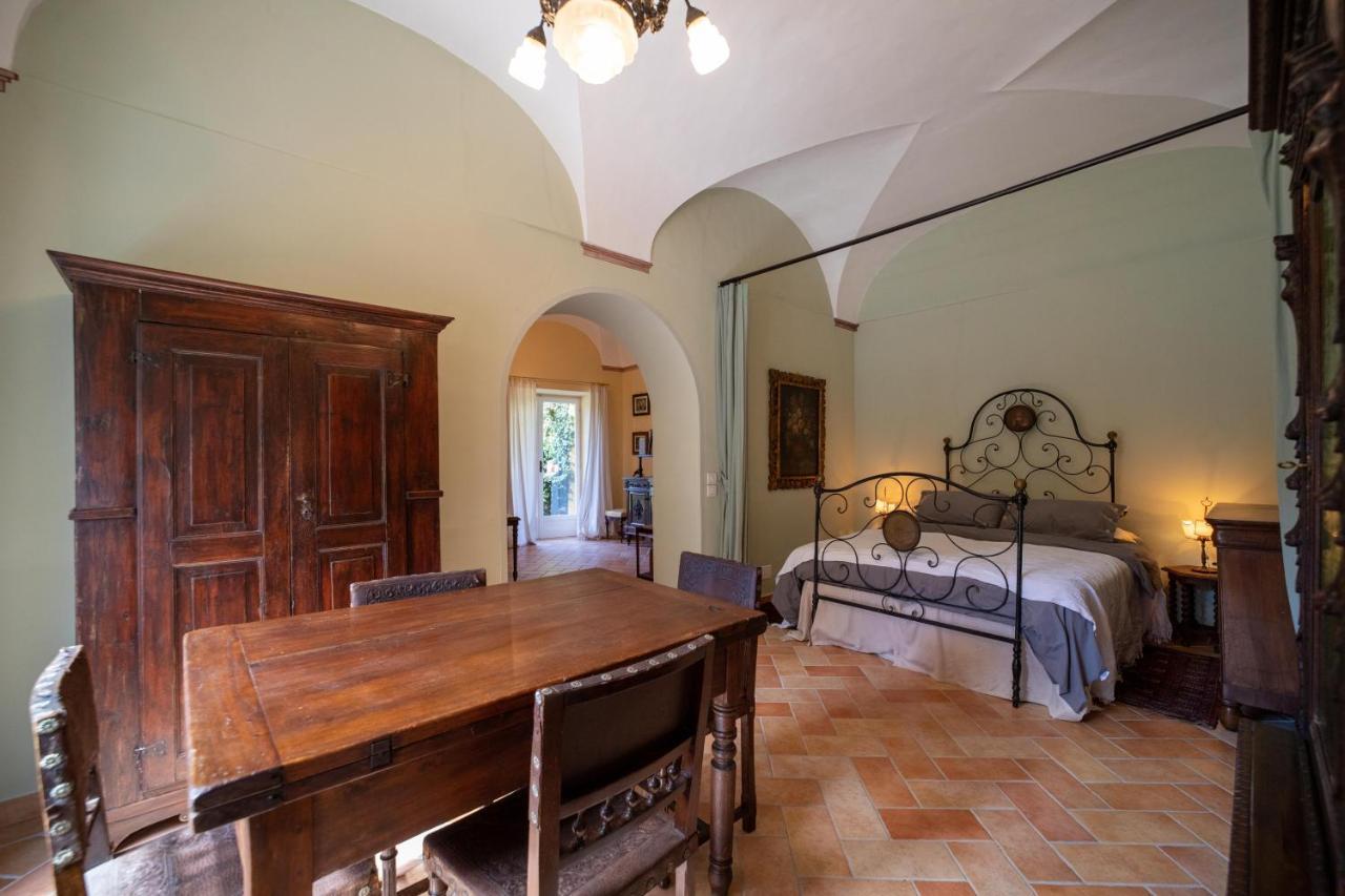 La Loggia Dei Frati Apartment Cannero Riviera Bagian luar foto