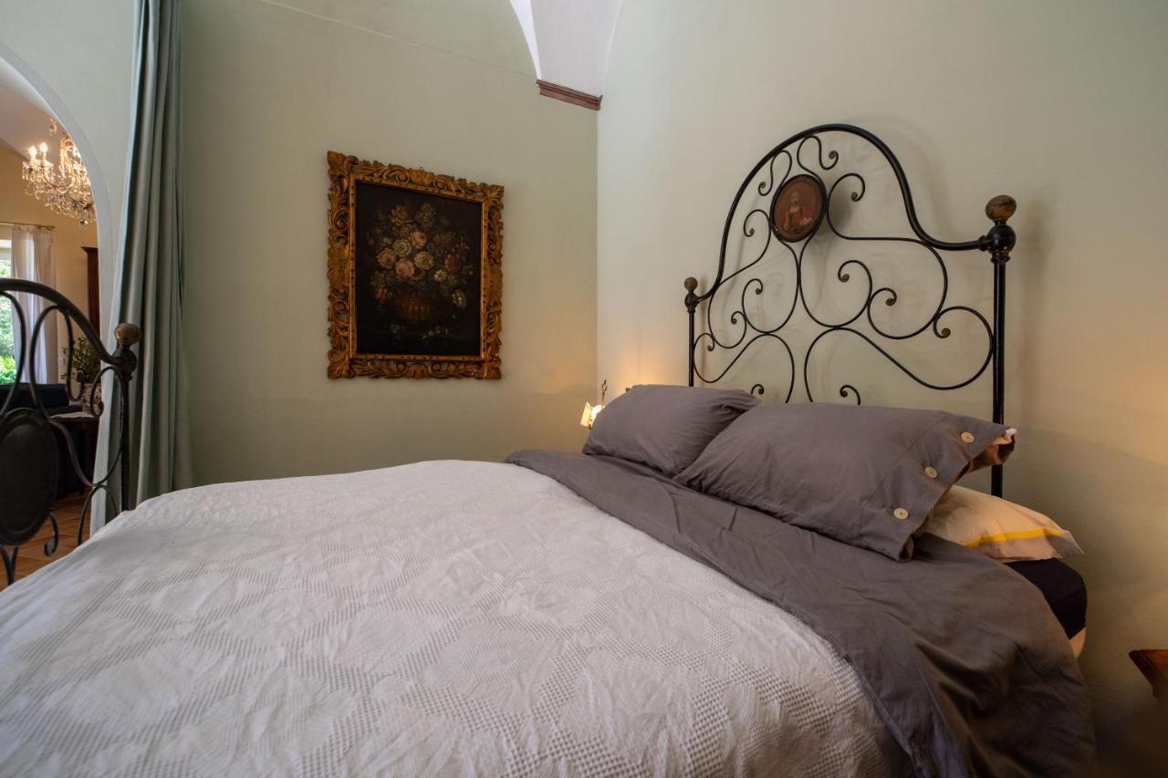 La Loggia Dei Frati Apartment Cannero Riviera Bagian luar foto